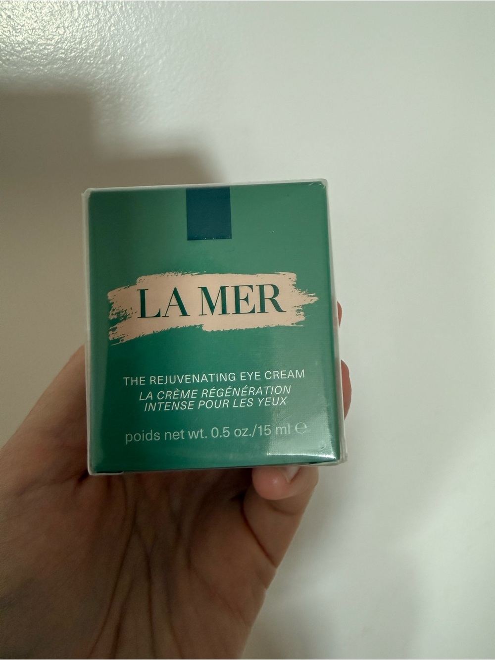 La Mer Rejuvenating Eye Cream